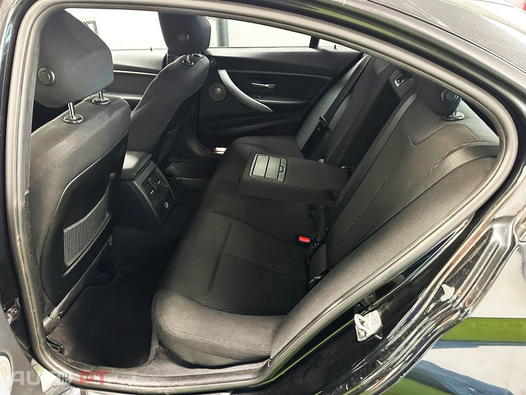 BMW 320 BMW 320 d Efficient Dynamic Edition Sport Line