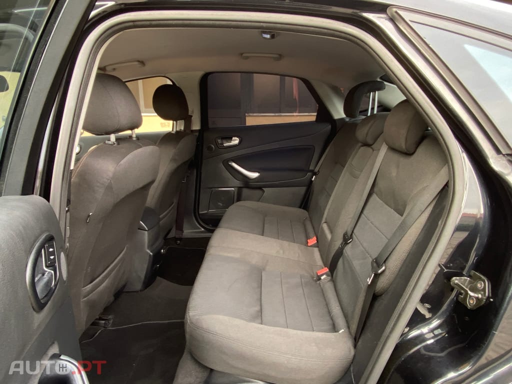 Ford Mondeo 2.0 TDCI TITANIUM