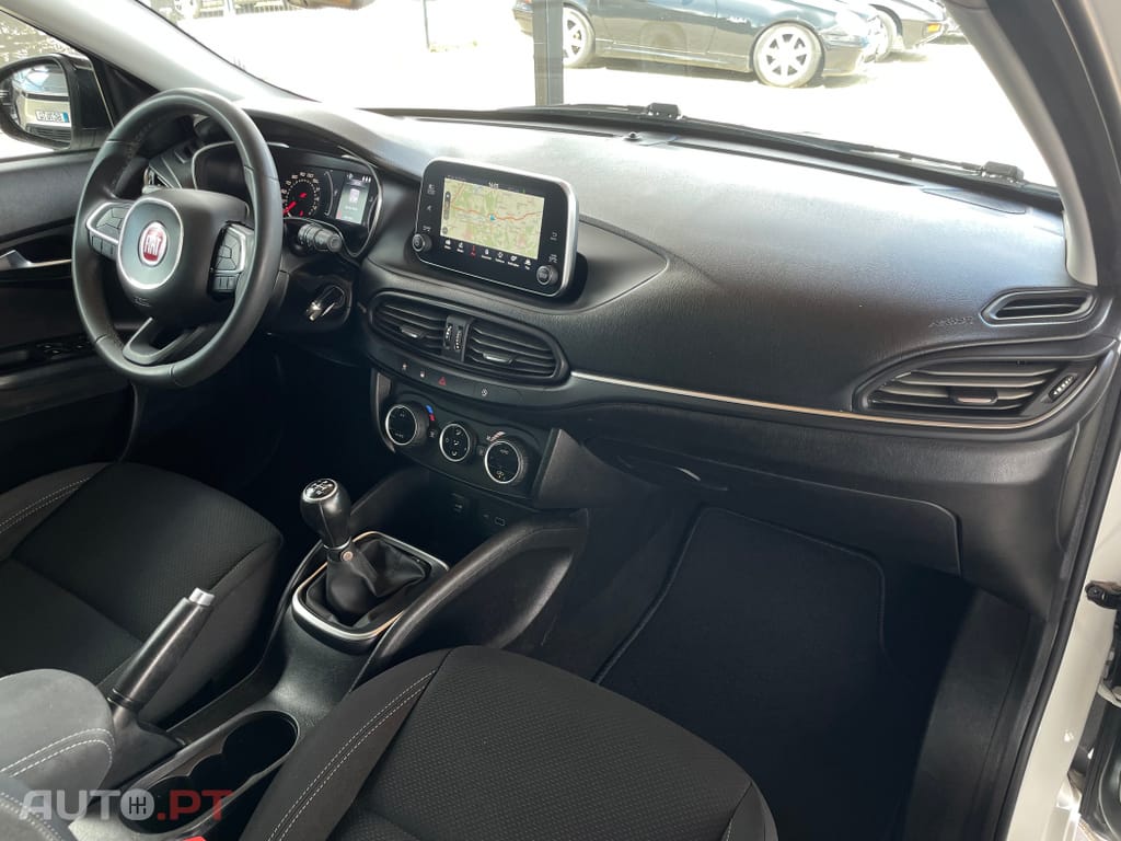 Fiat Tipo 1.3 M-Jet Lounge Tech J17