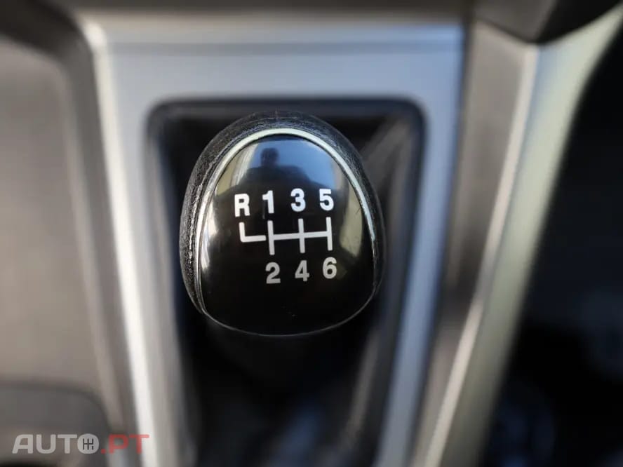 Ford Focus 1.0 EcoBoost S&S Champions Edition