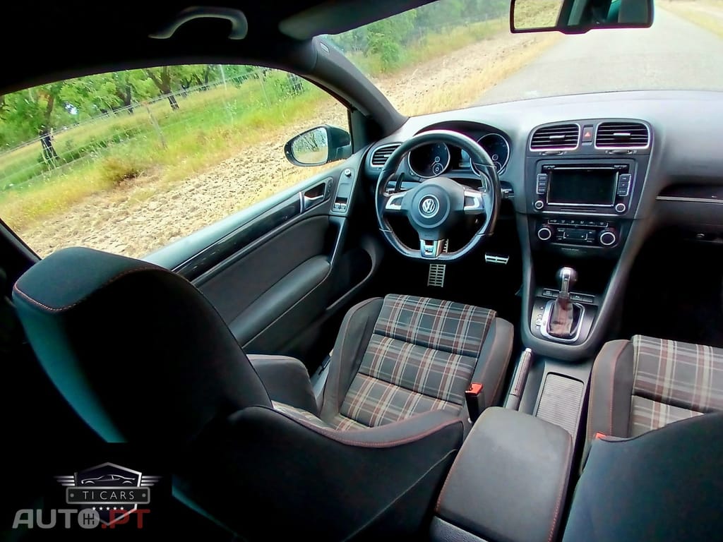 Volkswagen Golf 2.0 GTi DSG