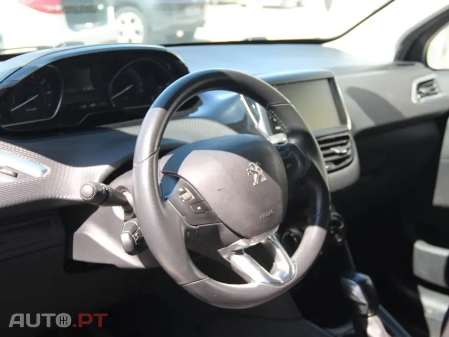 Peugeot 208 1.2 PureTech Style
