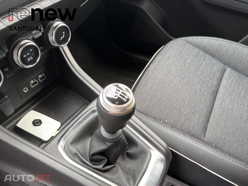 Renault Captur Techno TCe