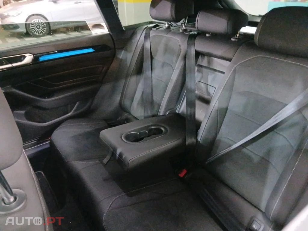 Volkswagen Arteon 2.0 TDI R-Line DSG