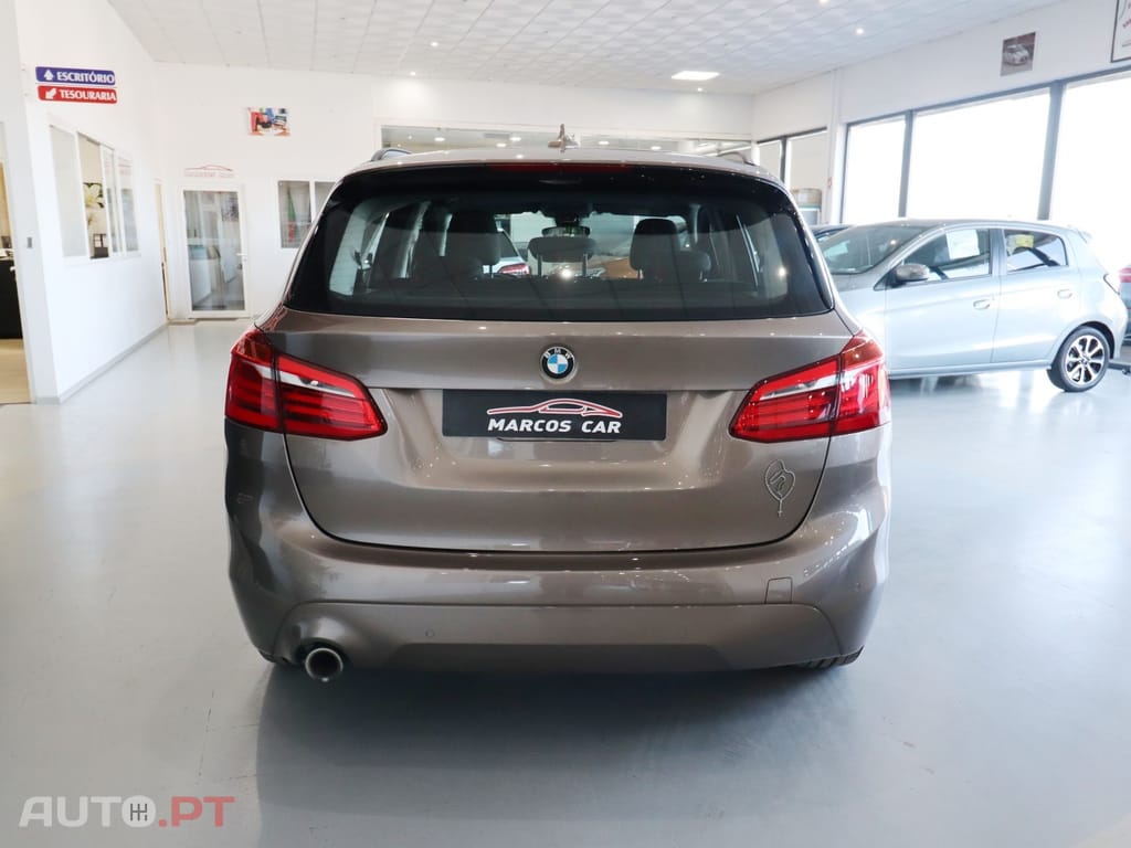 BMW 225 225xe Active Tourer advantage