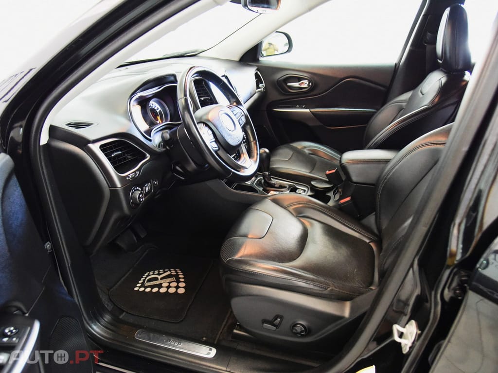 Jeep Cherokee 2.2 D Limited
