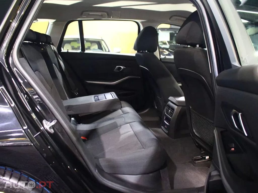 BMW 318 d Line Sport Auto