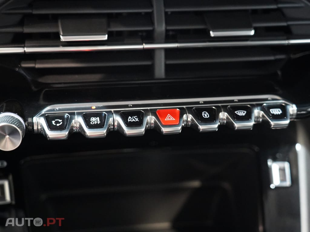 Peugeot E-208 50 kWh Active
