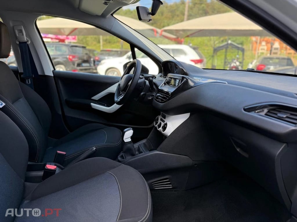 Peugeot 208 1.4 HDi SE Style