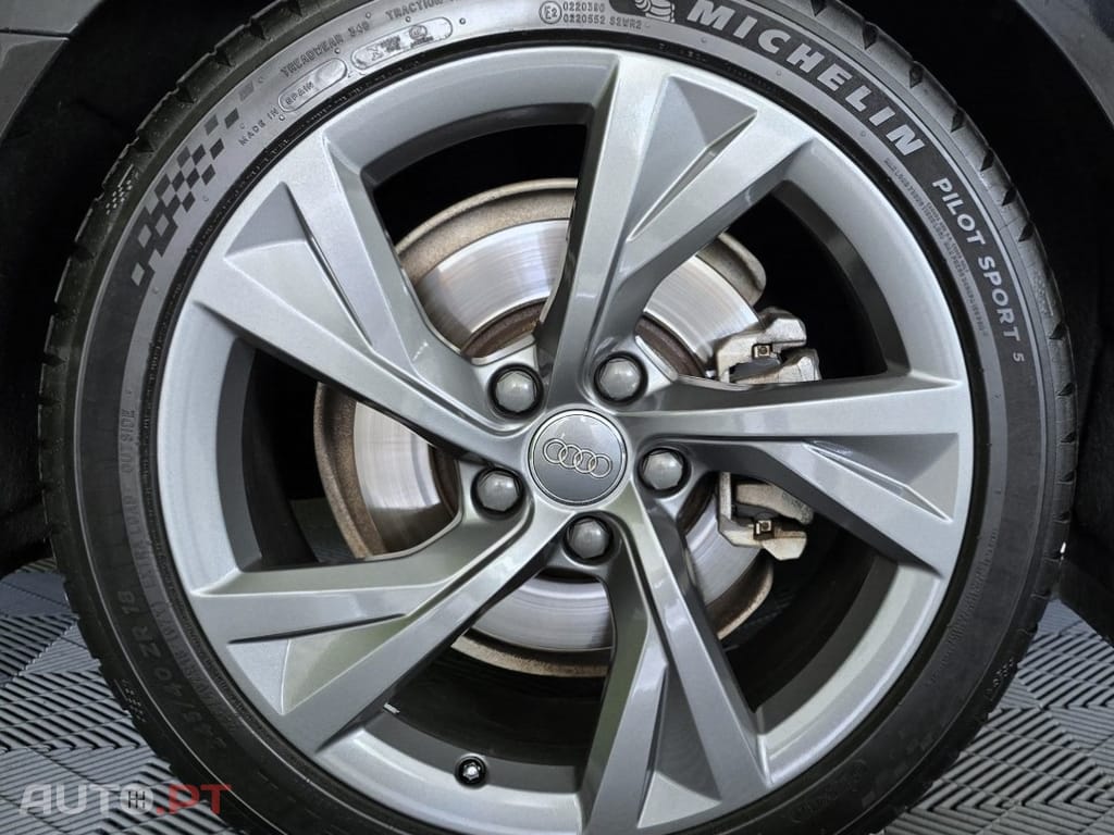 Audi A4 Avant 35 TDI S line S tronic