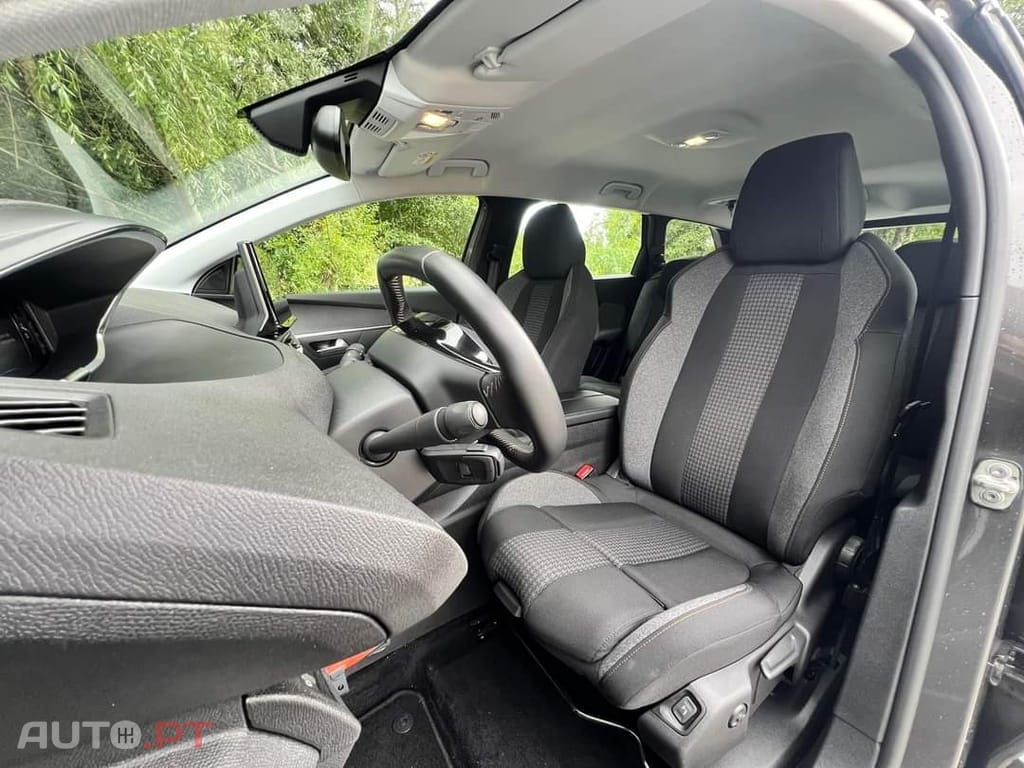 Peugeot 5008 1.2 PureTech Active Pack