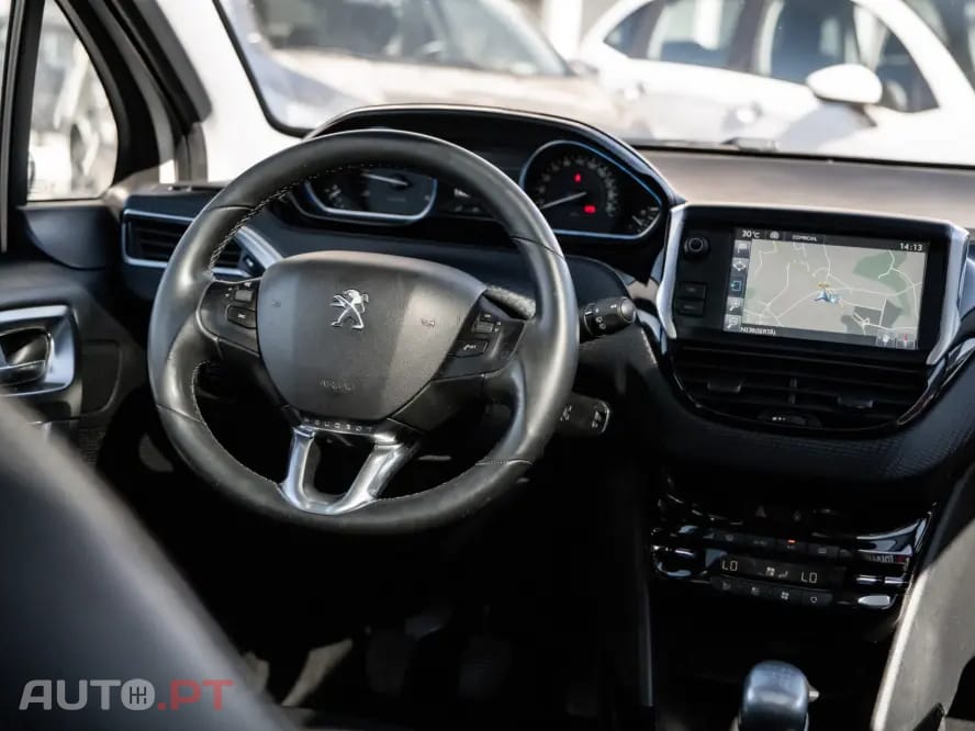 Peugeot 2008 1.6 BlueHDi Allure
