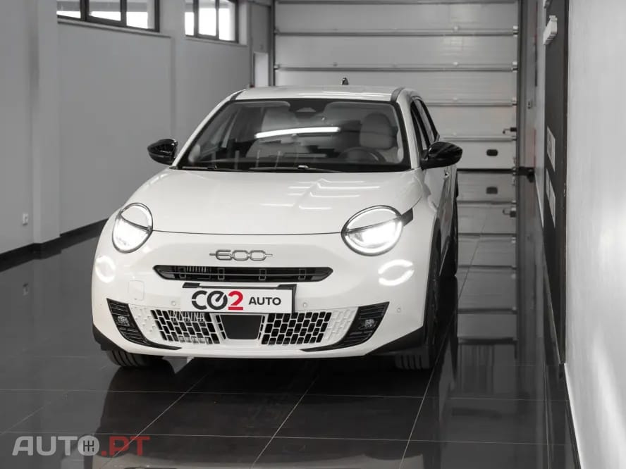 Fiat 600 1.2 Hybrid La Prima