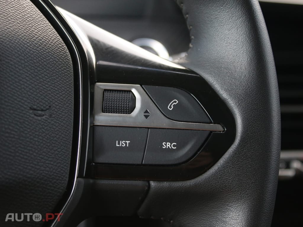 Peugeot E-208 50 kWh Allure