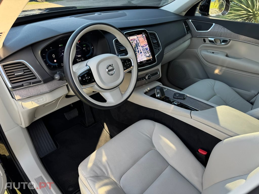 Volvo XC90 2.0 T8 PHEV Core AWD