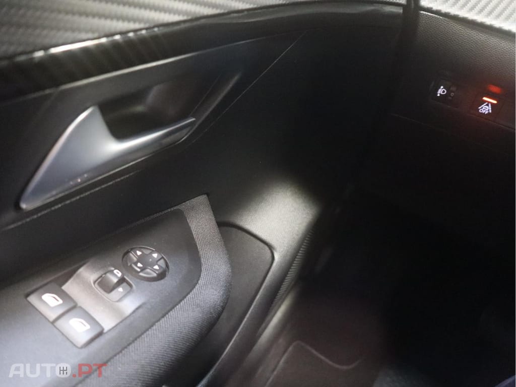 Peugeot 208 Active Versão Eléctrica