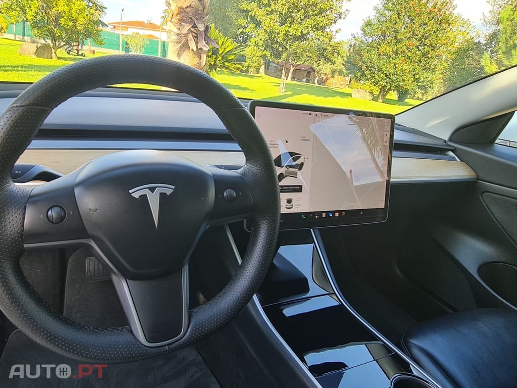 Tesla Model 3 Tração Traseira Premium