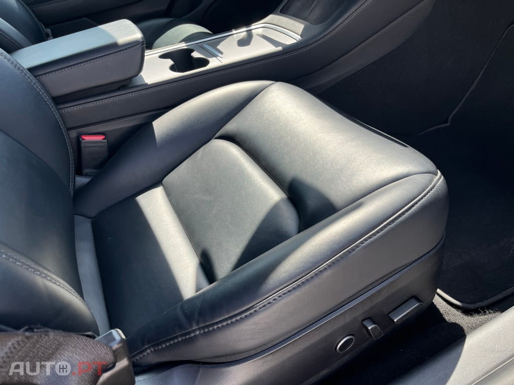 Tesla Model 3 Long Range AWD Dual Motor