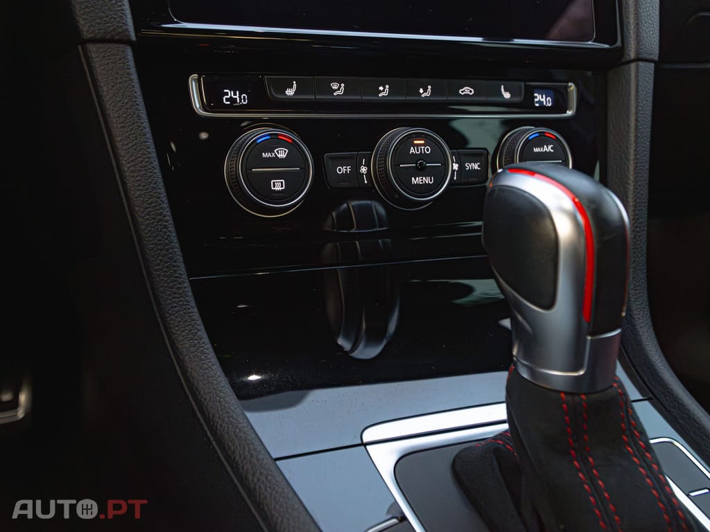 Volkswagen Golf 2.0 TSI TCR DSG