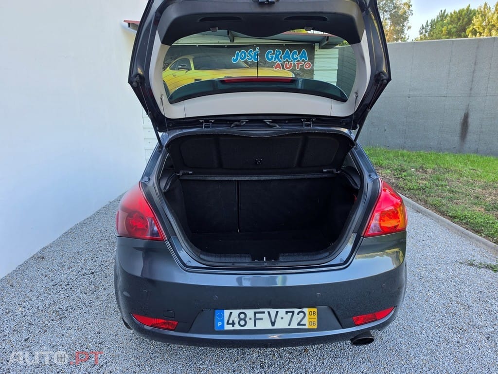 Kia Ceed 1.6 CRDi 115 Spirit