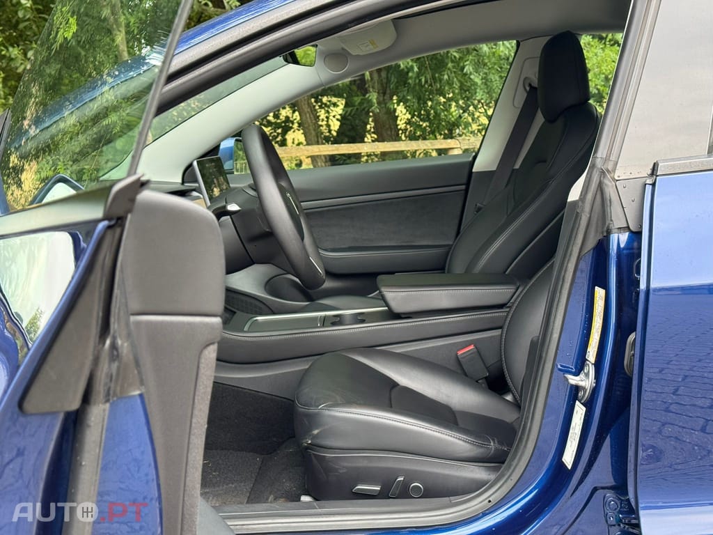 Tesla Model 3 Standard Range Plus RWD