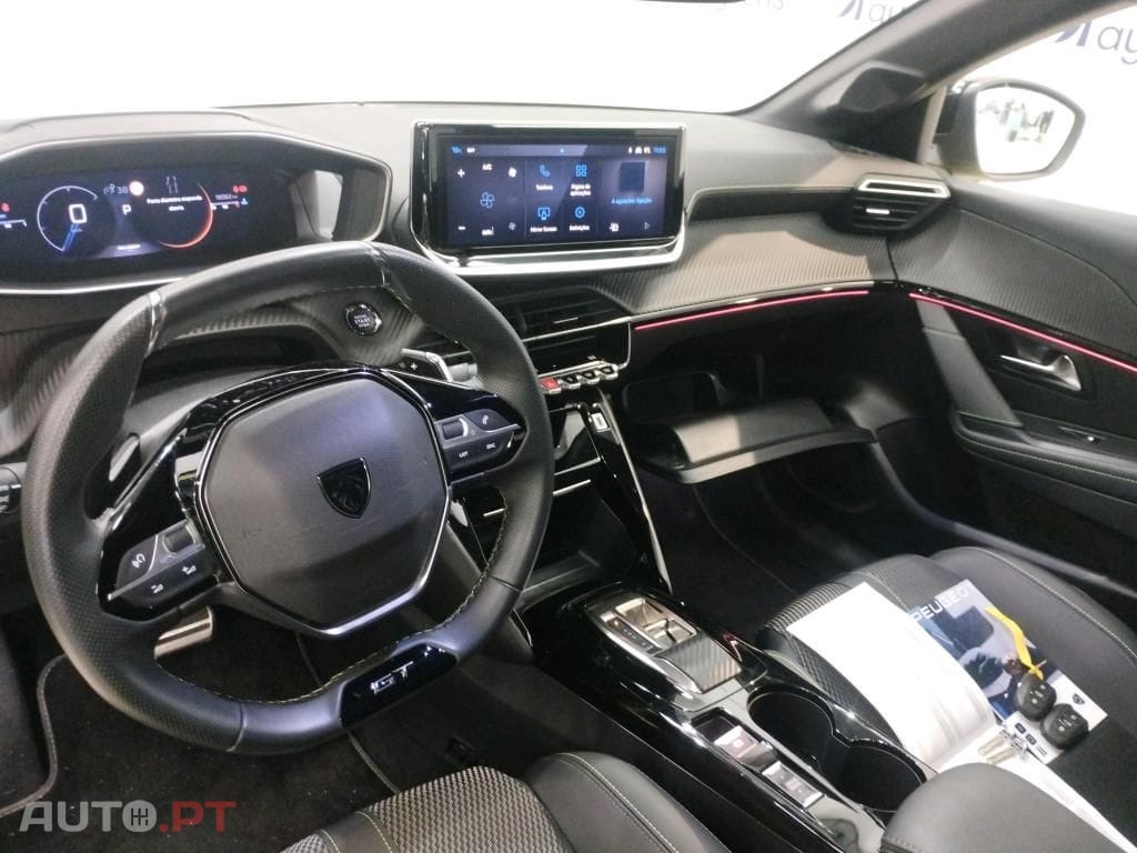 Peugeot 208 1.2 Hybrid GT e-DCS6