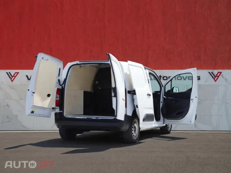 Citroen Berlingo M 130 EAT8 MAX