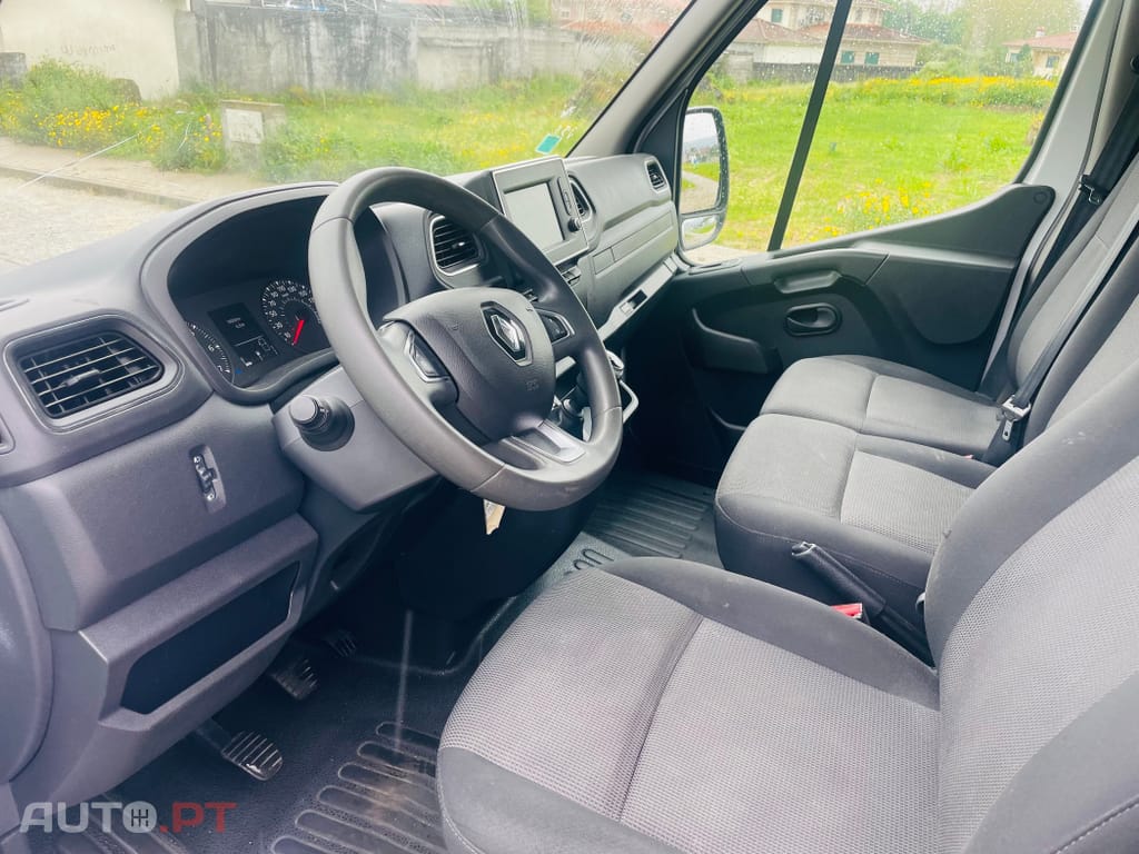 Renault Master 2.3 dCi L2H2 3.3T SS