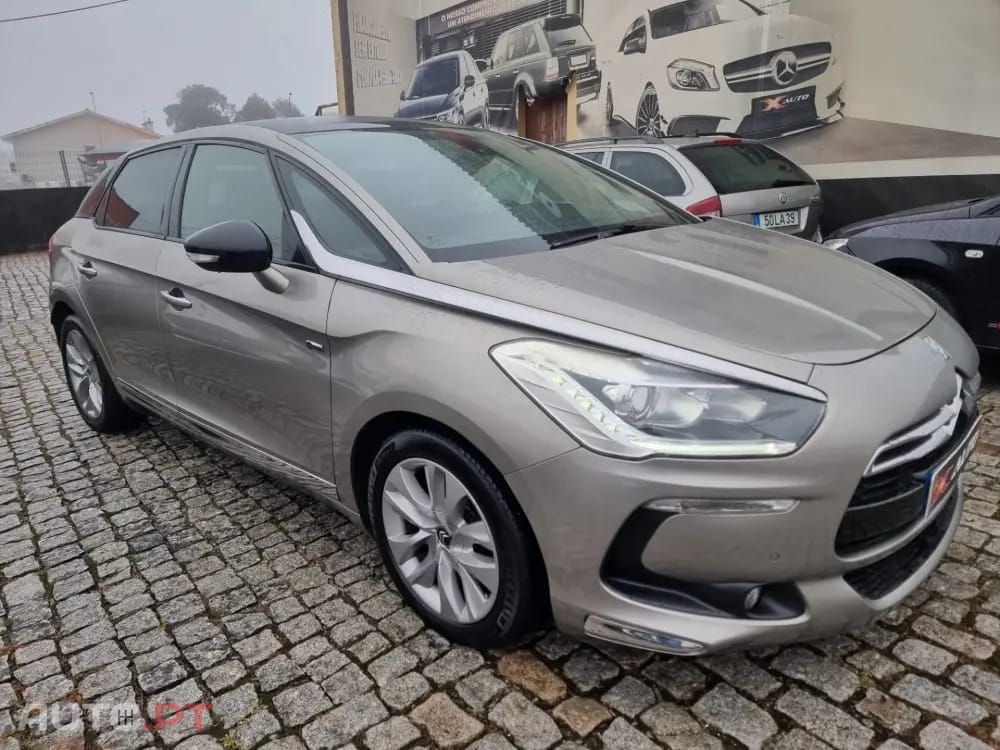 Citroen DS5 2.0 HDi Hybrid4 So Chic CMP6