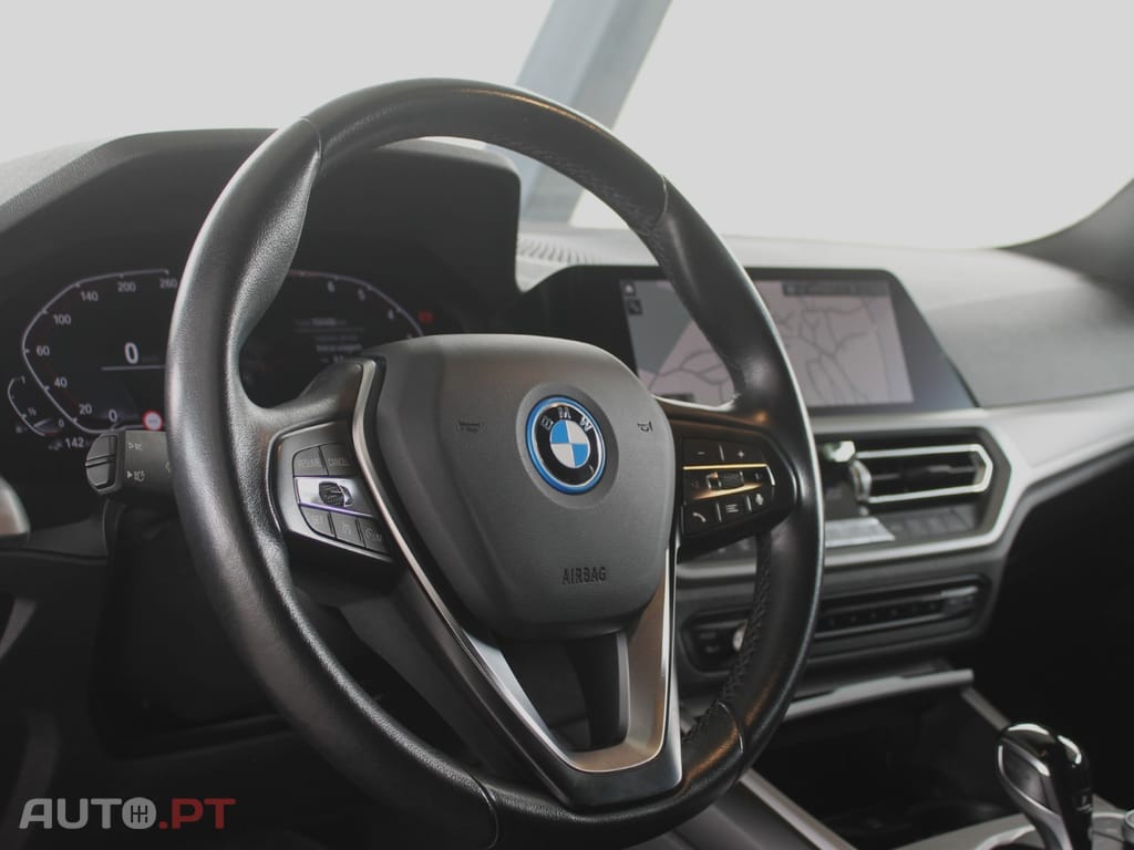 BMW 320 e Corporate Edition Auto