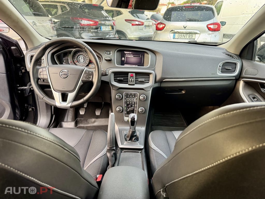 Volvo V40 2.0 D3 Momentum