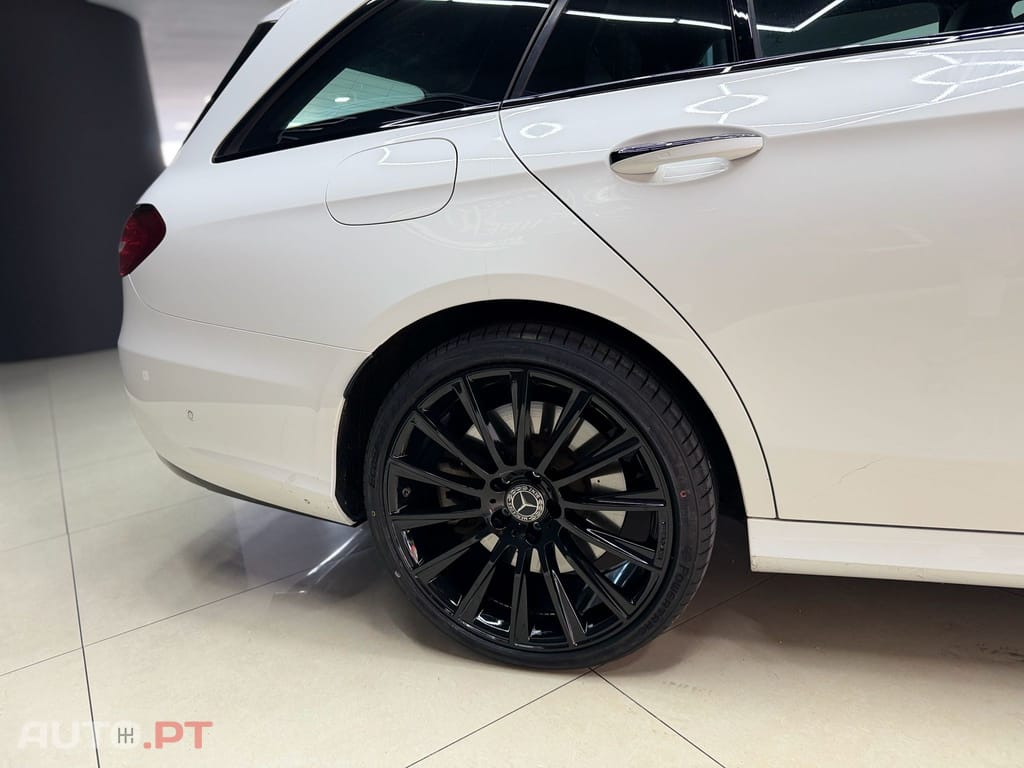 Mercedes-Benz E 300 de AMG Line