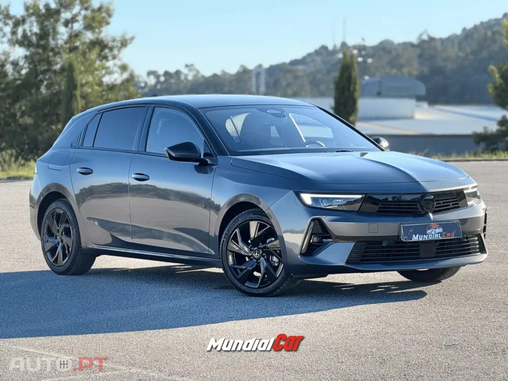 Opel Astra 1.2 T GS Line