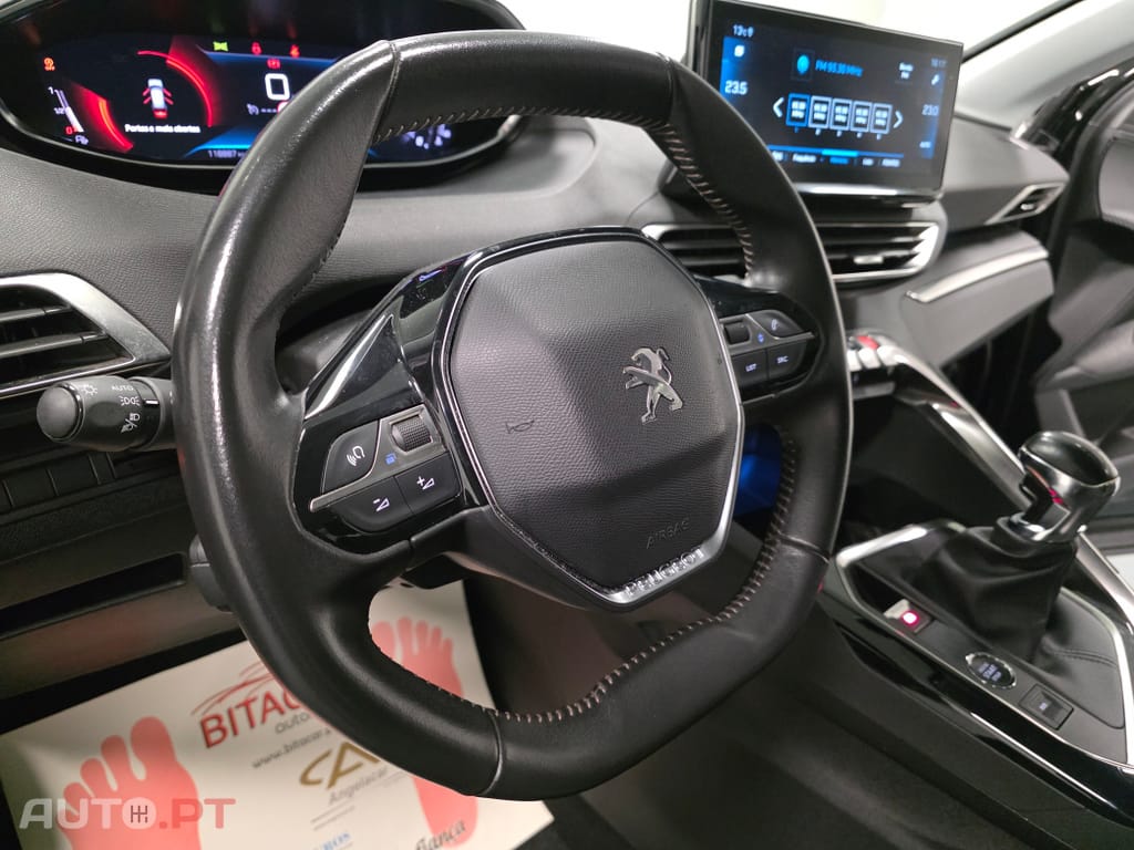 Peugeot 3008 1.5 BlueHDi Style