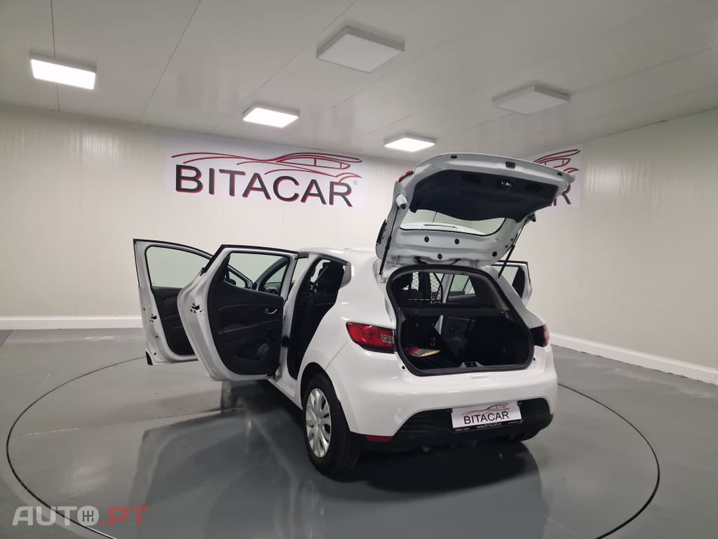 Renault Clio SOCIETE 1.5 DCI ZEN IVA DEDUTIVEL