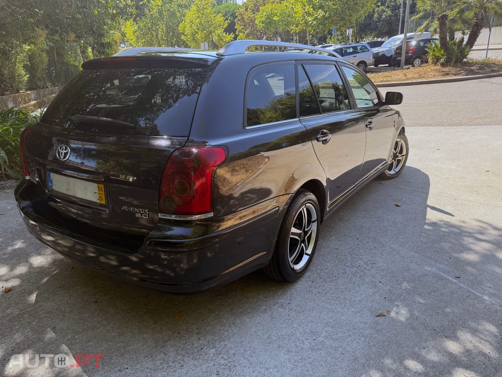 Toyota Avensis SW 2.0 D-4D NACIONAL