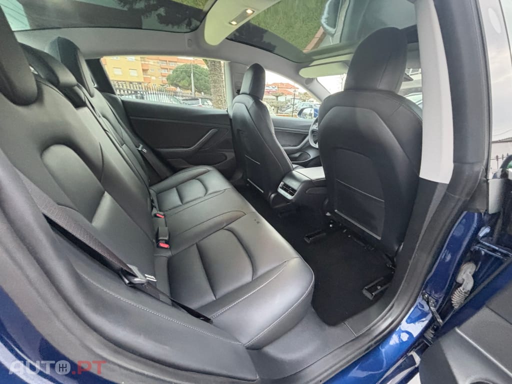 Tesla Model 3 Standard Range Plus RWD