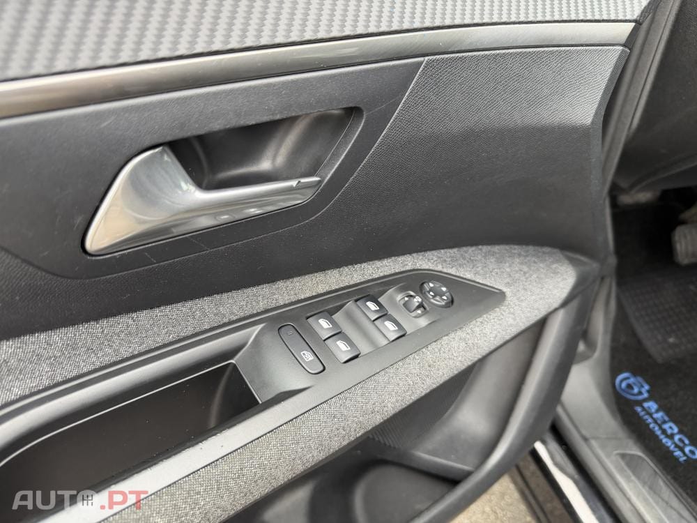 Peugeot 3008 1.6 BlueHDi Allure