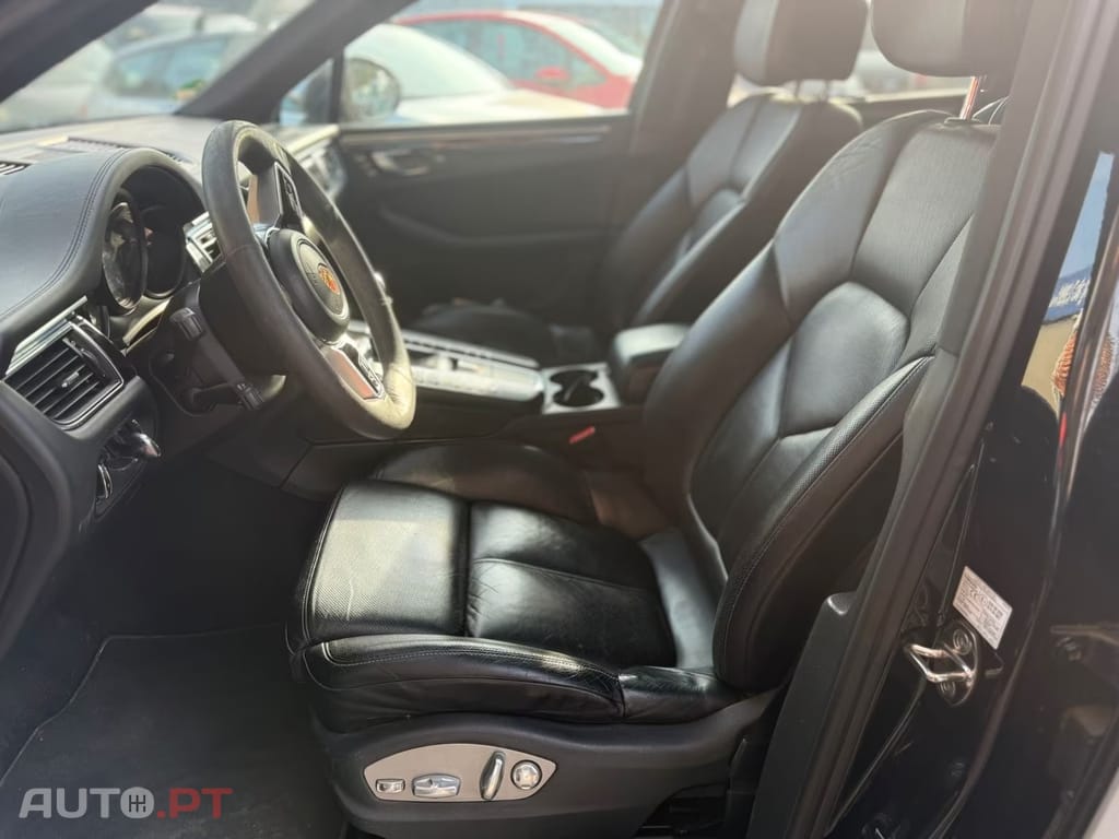 Porsche Macan S