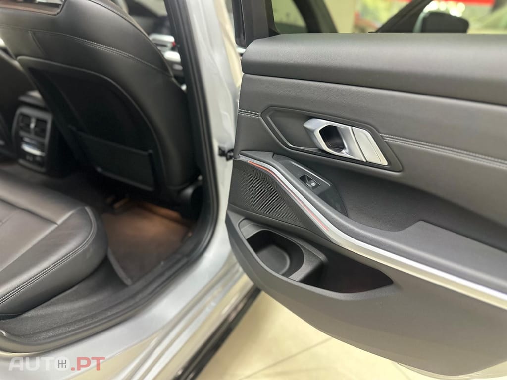 BMW 320 d Pack M Auto