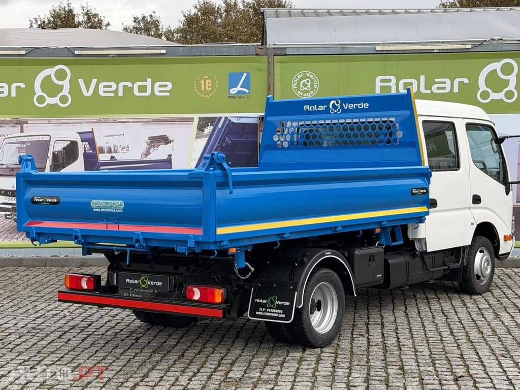 Toyota Dyna CAB. DUPLA + BASCULA