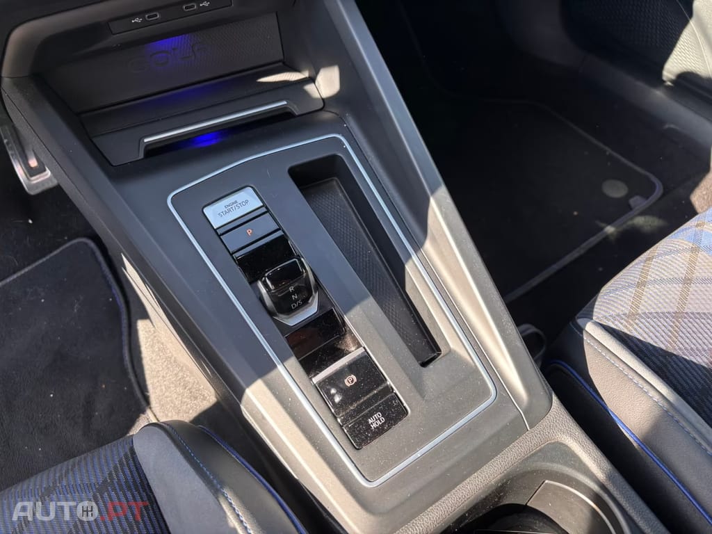 Volkswagen Golf 2.0 TSI R DSG