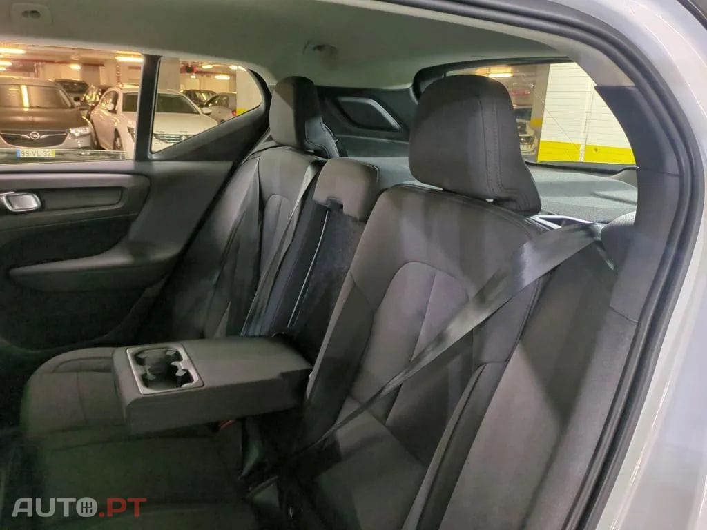 Volvo XC40 1.5 T5 PHEV R-Design Expression