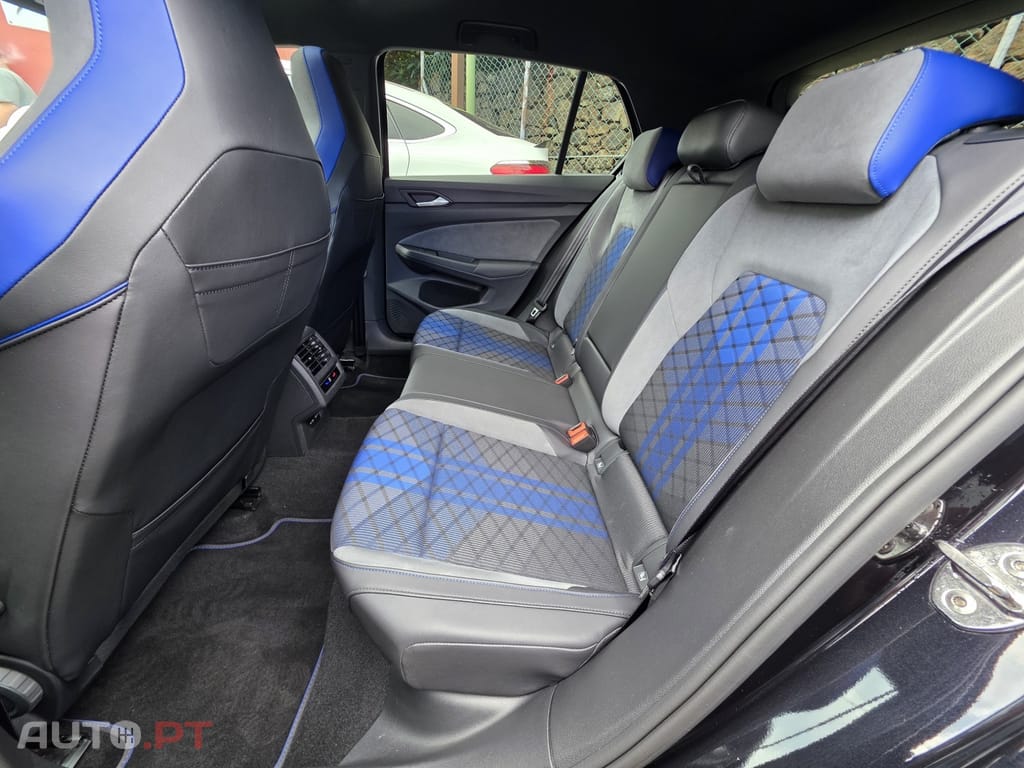 Volkswagen Golf 2.0 TSI R DSG