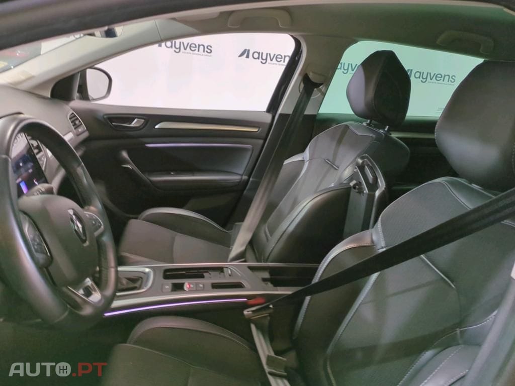 Renault Mégane Sport Tourer 1.5 Blue dCi Intens