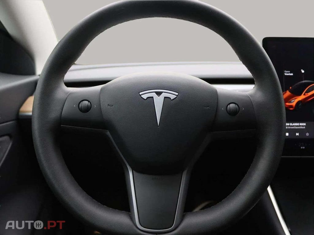 Tesla Model 3 Standard RWD Plus