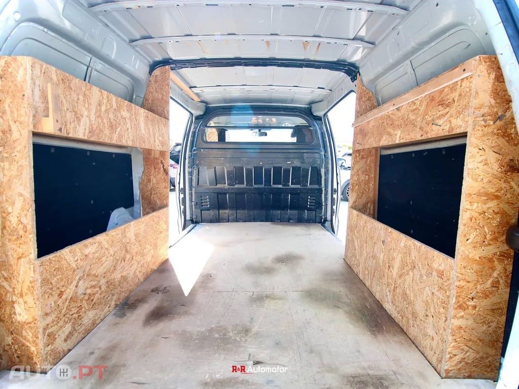 Hyundai H1 H1 STAREX 2.5CRDI L2 DUPLA PORTA LATERAL — fotografia 6