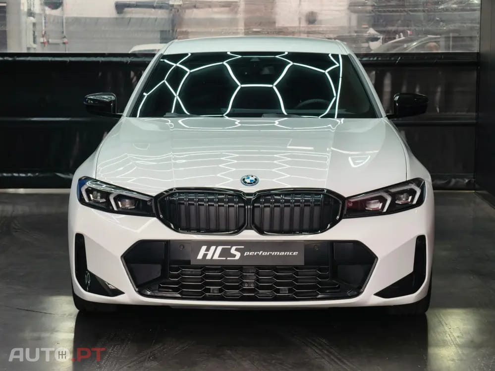 BMW 330 e Pack Desportivo M Pro Auto