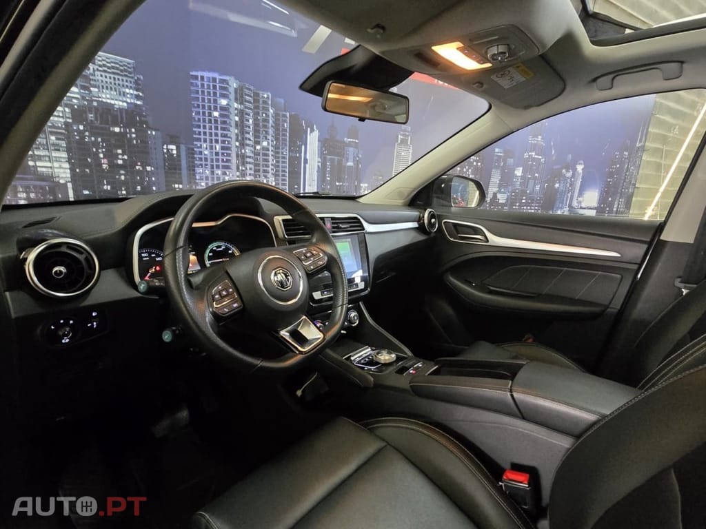 MG ZS EV 44.5 kWh Luxury