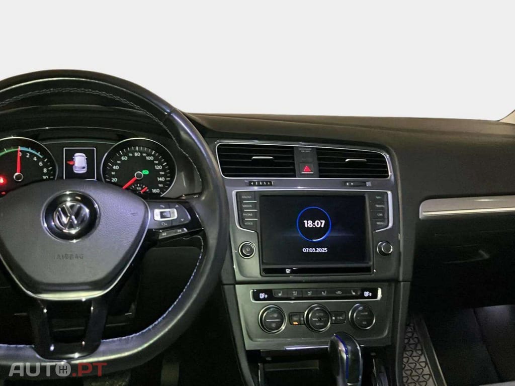 Volkswagen e-Golf AC/DC